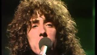 Roger daltrey  Giving it all away live HD [upl. by Ethe]