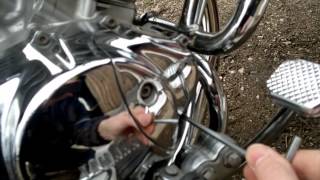 Yamaha Virago 535 motor oil changing [upl. by Attenyt]